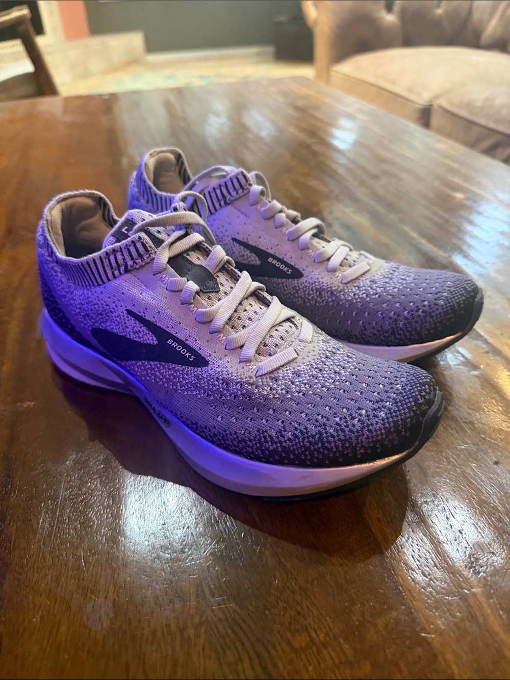 Brooks Levitate 2 Running Shoes in Gray and Black. NEW WITHOUT BOX